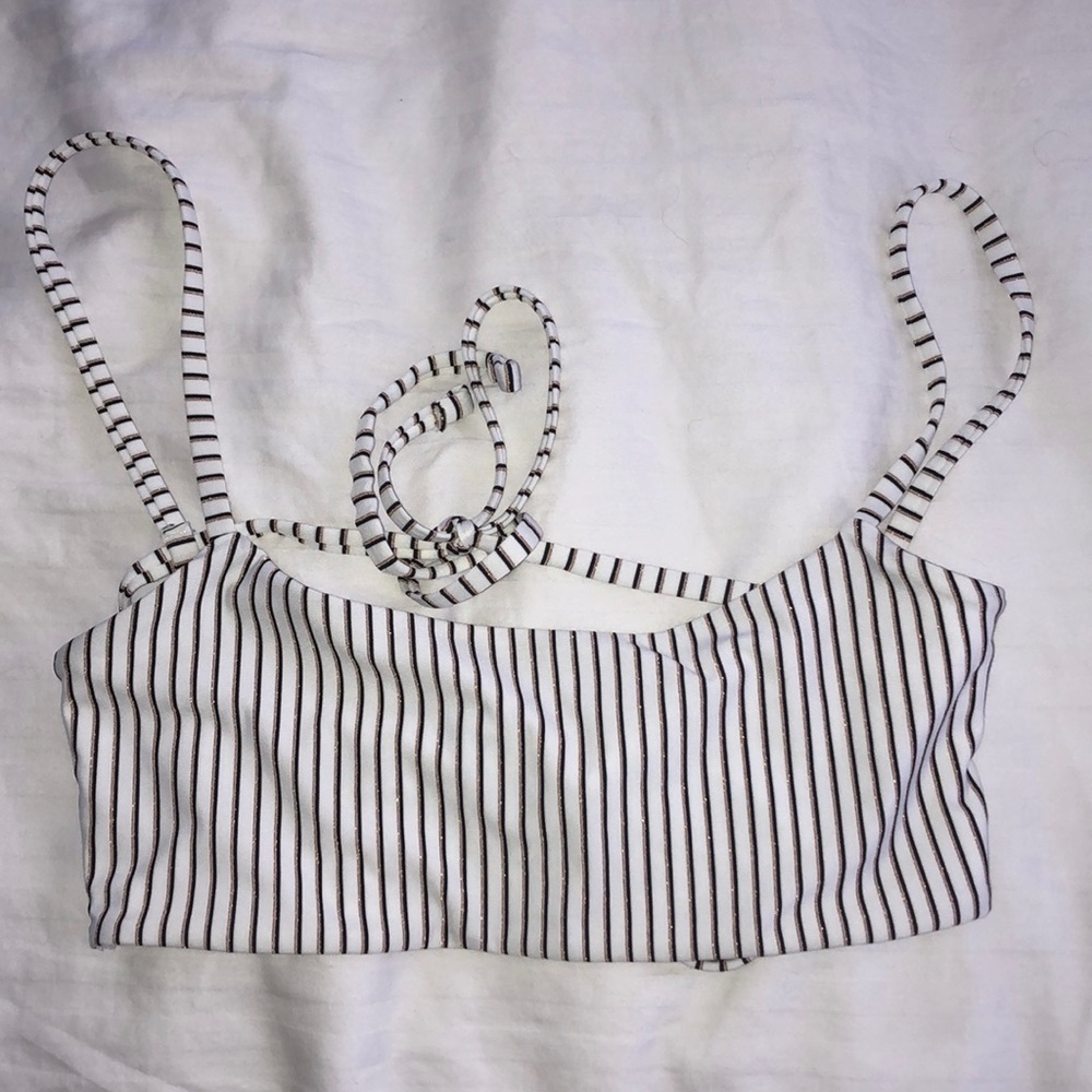 Kendall and Kylie bikini top